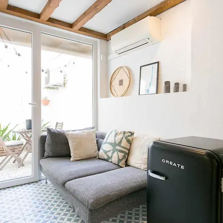 アパート Estudio Com Terraco Junto Ao Lx Factory リスボン