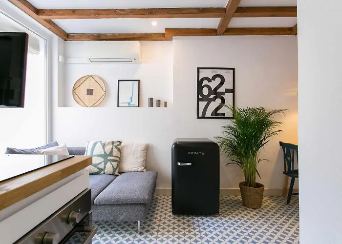 Estúdio Com Terraço Junto Ao Lx Factory * Lisboa