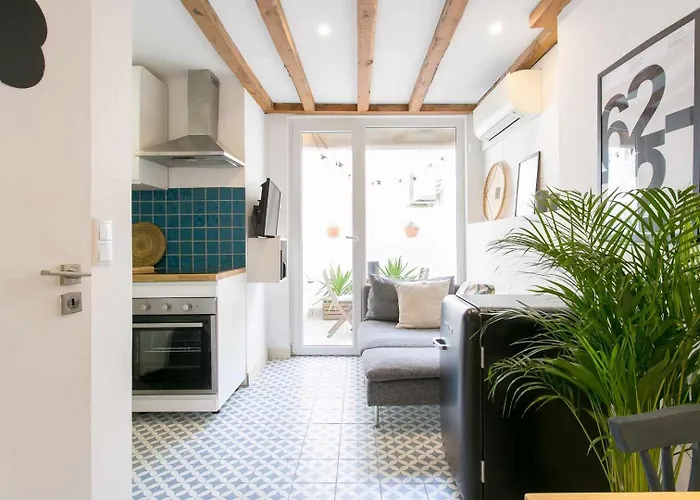 Estúdio Com Terraço Junto Ao Lx Factory *