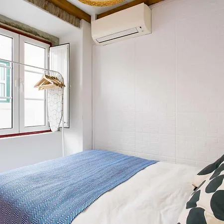 Estudio Com Terraco Junto Ao Lx Factory *